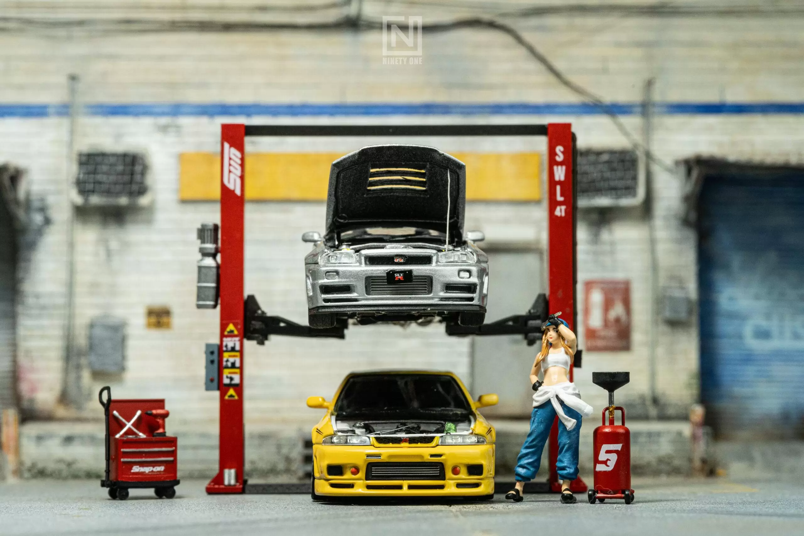 SET 16 : Two Post Car Lift - Image 13