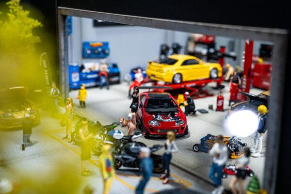 PreOrder Diorama Garage Size 40x35cm - Image 18