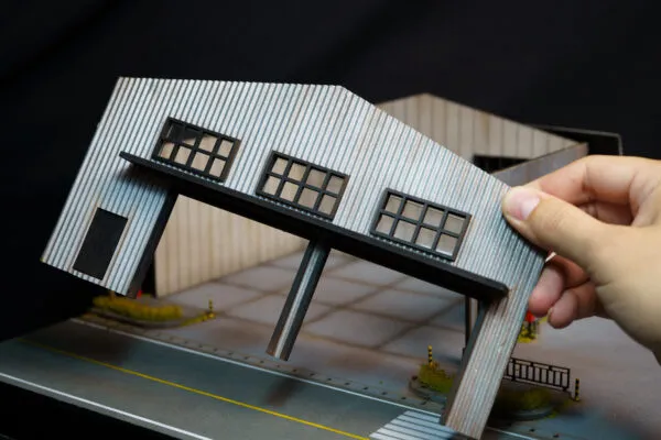 Open Preorder Diorama Garage5 - Image 3
