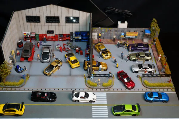 Open Preorder Diorama Garage5 - Image 35