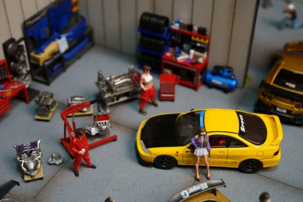 Open Preorder Diorama Garage5 - Image 37